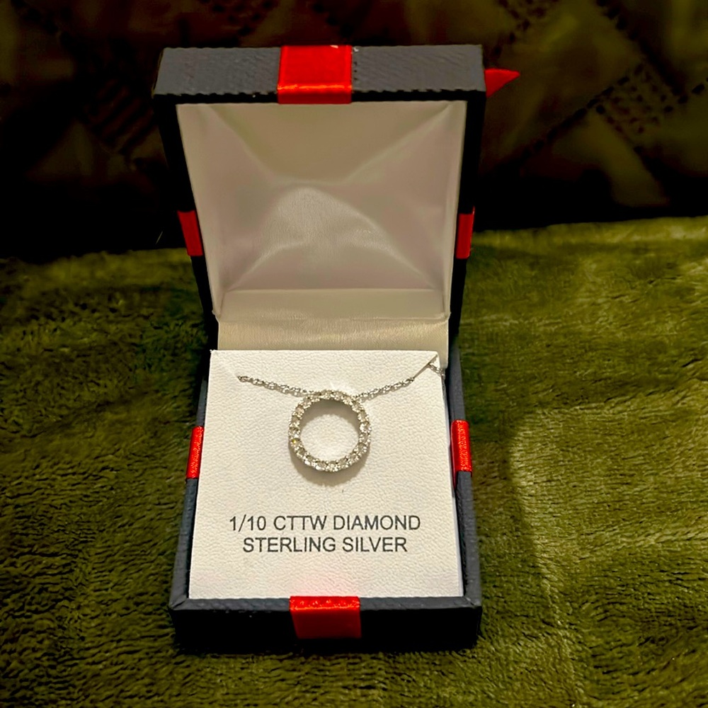 Diamond sterling silver necklace